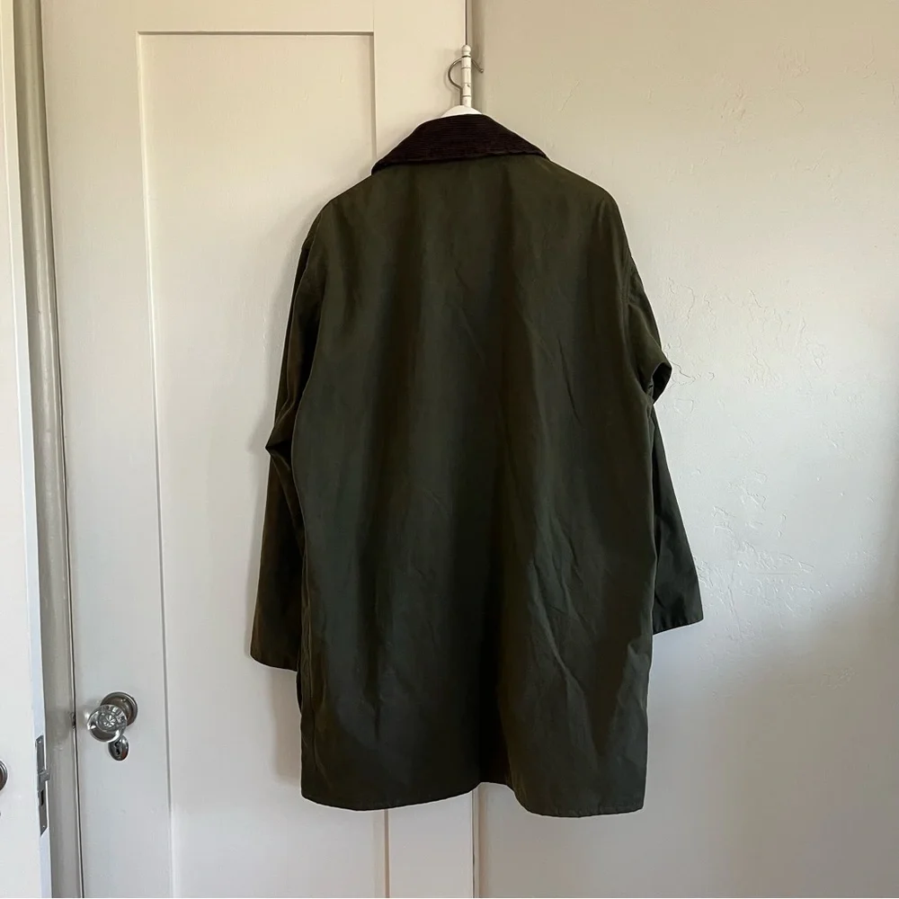 🤍 guc | Barbour | classic waxed olive green jacket - Picture 2 of 11